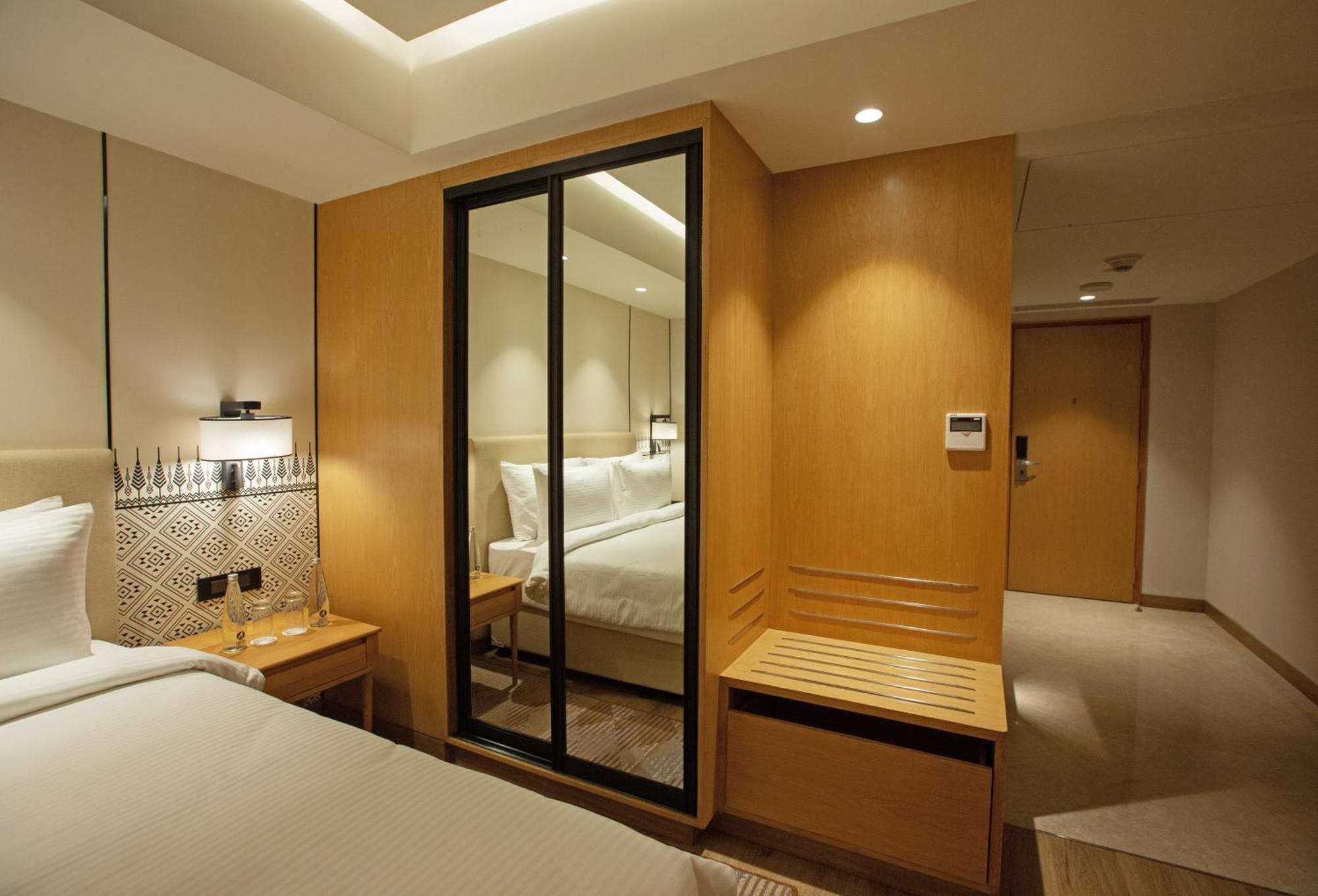Arista By Ambition Hotel กูวาฮาติ ภายนอก รูปภาพ